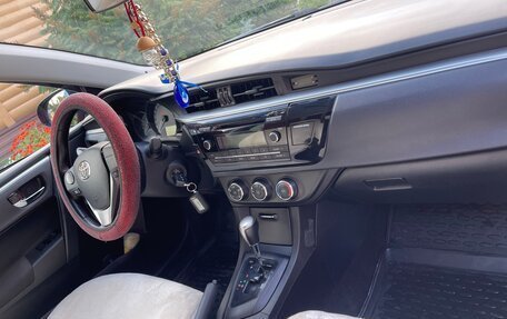 Toyota Corolla, 2015 год, 1 600 000 рублей, 4 фотография