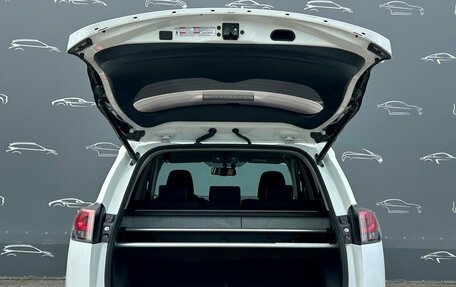 Toyota RAV4, 2019 год, 2 589 400 рублей, 13 фотография