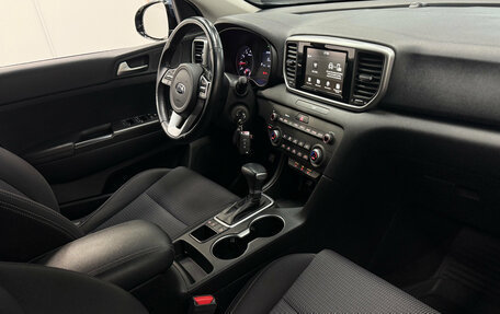 KIA Sportage IV рестайлинг, 2019 год, 2 290 000 рублей, 8 фотография