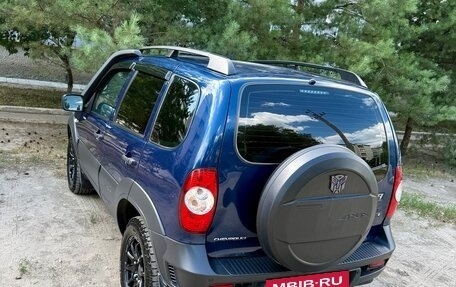 Chevrolet Niva I рестайлинг, 2018 год, 950 000 рублей, 2 фотография