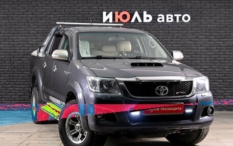 Toyota Hilux VII, 2014 год, 2 300 000 рублей, 3 фотография