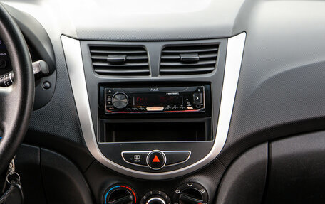 Hyundai Solaris II рестайлинг, 2012 год, 728 000 рублей, 13 фотография