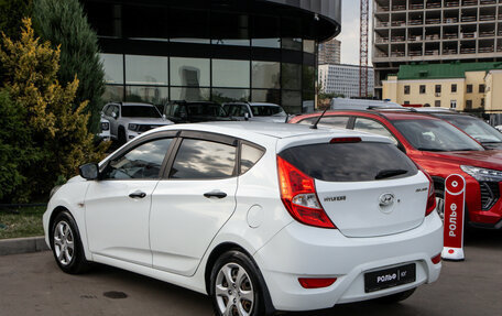 Hyundai Solaris II рестайлинг, 2012 год, 728 000 рублей, 6 фотография