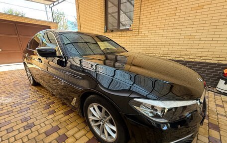 BMW 5 серия, 2018 год, 1 990 000 рублей, 3 фотография