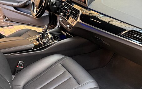 BMW 5 серия, 2018 год, 1 990 000 рублей, 10 фотография