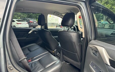 Mitsubishi Pajero Sport III рестайлинг, 2018 год, 2 995 000 рублей, 10 фотография
