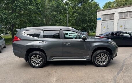 Mitsubishi Pajero Sport III рестайлинг, 2018 год, 2 995 000 рублей, 5 фотография