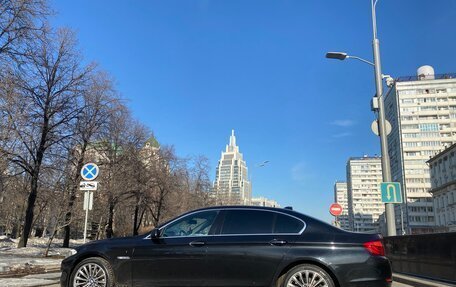 BMW 5 серия, 2013 год, 1 950 000 рублей, 2 фотография