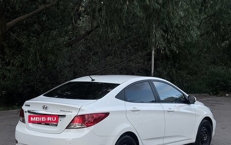 Hyundai Solaris II рестайлинг, 2012 год, 830 000 рублей, 3 фотография