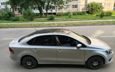 Volkswagen Polo VI (EU Market), 2012 год, 370 000 рублей, 2 фотография
