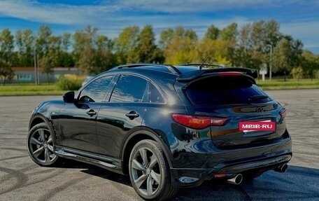 Infiniti QX70, 2014 год, 2 800 000 рублей, 20 фотография
