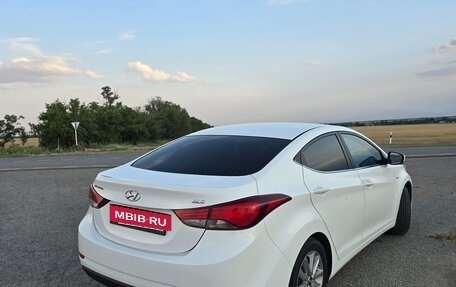 Hyundai Elantra V, 2015 год, 1 300 000 рублей, 5 фотография