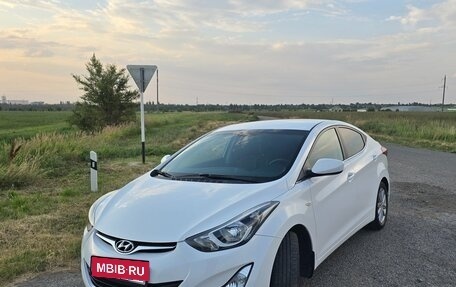 Hyundai Elantra V, 2015 год, 1 300 000 рублей, 2 фотография