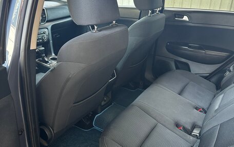 KIA Sportage IV рестайлинг, 2018 год, 1 999 999 рублей, 5 фотография