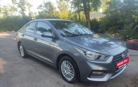 Hyundai Solaris II рестайлинг, 2017 год, 1 350 000 рублей, 3 фотография