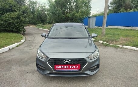 Hyundai Solaris II рестайлинг, 2017 год, 1 350 000 рублей, 12 фотография