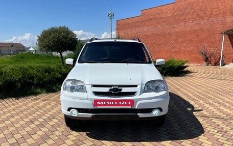 Chevrolet Niva I рестайлинг, 2012 год, 670 000 рублей, 2 фотография