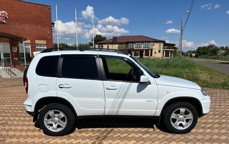 Chevrolet Niva I рестайлинг, 2012 год, 670 000 рублей, 5 фотография