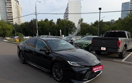 Toyota Camry, 2025 год, 3 950 000 рублей, 2 фотография
