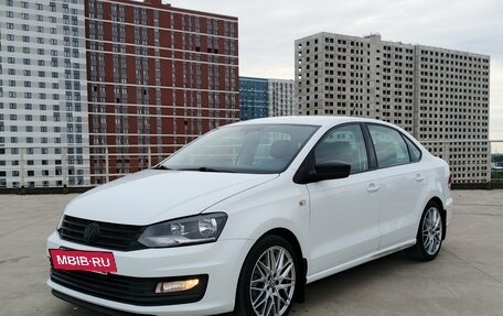 Volkswagen Polo VI (EU Market), 2016 год, 888 000 рублей, 4 фотография