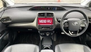 Toyota Prius IV XW50, 2022 год, 1 420 000 рублей, 2 фотография