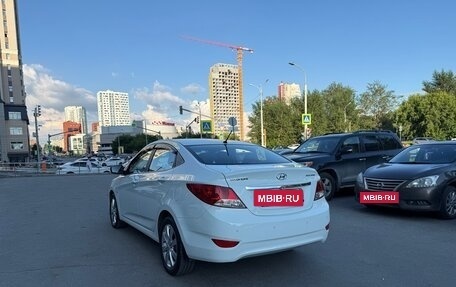 Hyundai Solaris II рестайлинг, 2012 год, 1 350 000 рублей, 5 фотография