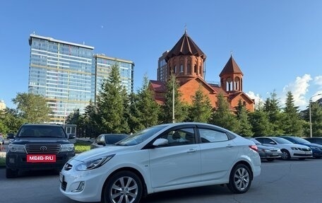 Hyundai Solaris II рестайлинг, 2012 год, 1 350 000 рублей, 3 фотография