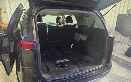 KIA Carnival, 2021 год, 4 900 000 рублей, 5 фотография