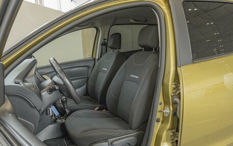 Renault Sandero II рестайлинг, 2015 год, 990 000 рублей, 10 фотография