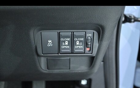 Honda Freed, 2024 год, 1 850 000 рублей, 10 фотография