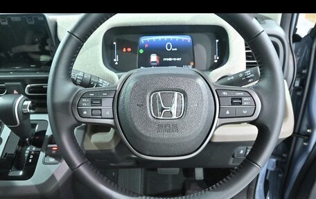 Honda Freed, 2024 год, 1 850 000 рублей, 9 фотография