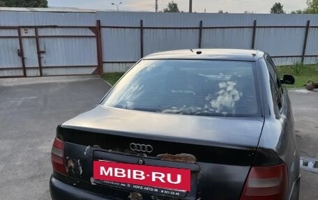 Audi A4, 1995 год, 250 000 рублей, 4 фотография