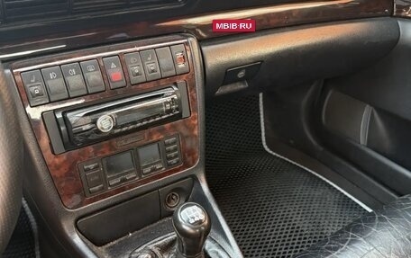 Audi A4, 1995 год, 250 000 рублей, 8 фотография