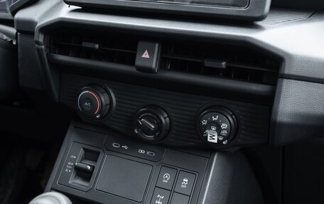 Toyota Hilux, 2026 год, 8 026 000 рублей, 12 фотография