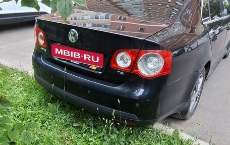 Volkswagen Jetta VI, 2009 год, 560 000 рублей, 5 фотография