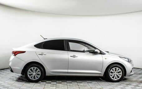 Hyundai Solaris II рестайлинг, 2017 год, 995 000 рублей, 4 фотография