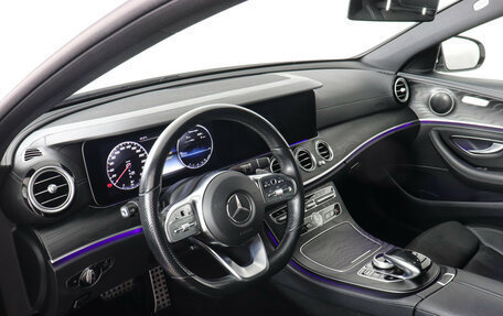 Mercedes-Benz E-Класс, 2019 год, 3 999 000 рублей, 10 фотография