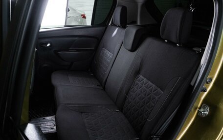 Renault Sandero II рестайлинг, 2015 год, 997 000 рублей, 9 фотография