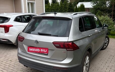 Volkswagen Tiguan II, 2018 год, 2 150 000 рублей, 3 фотография