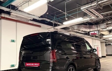 Mercedes-Benz V-Класс, 2016 год, 4 550 000 рублей, 4 фотография
