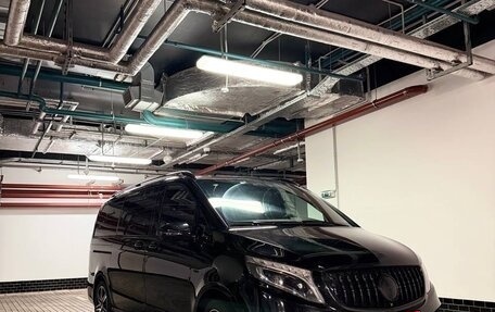 Mercedes-Benz V-Класс, 2016 год, 4 550 000 рублей, 2 фотография