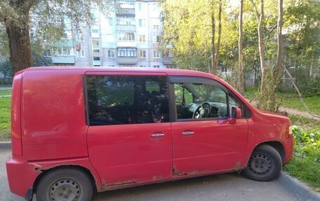 Honda Mobilio Spike I рестайлинг, 2003 год, 220 000 рублей, 9 фотография