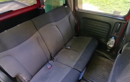 Honda Mobilio Spike I рестайлинг, 2003 год, 220 000 рублей, 4 фотография