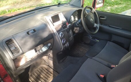 Honda Mobilio Spike I рестайлинг, 2003 год, 220 000 рублей, 3 фотография