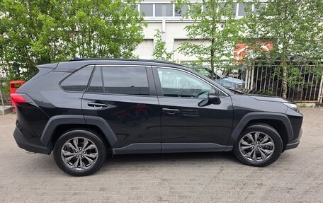 Toyota RAV4, 2024 год, 3 850 000 рублей, 3 фотография