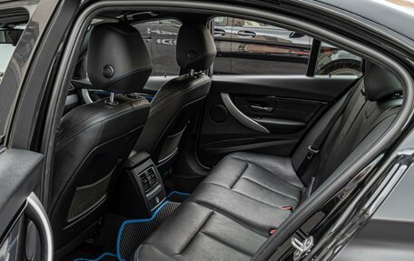 BMW 3 серия, 2018 год, 2 920 000 рублей, 12 фотография