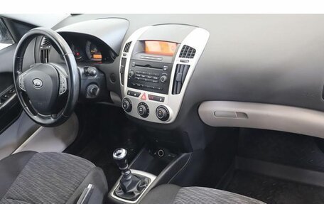 KIA cee'd I рестайлинг, 2009 год, 575 000 рублей, 5 фотография