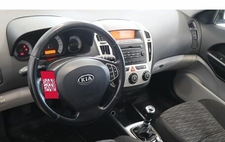 KIA cee'd I рестайлинг, 2009 год, 575 000 рублей, 6 фотография
