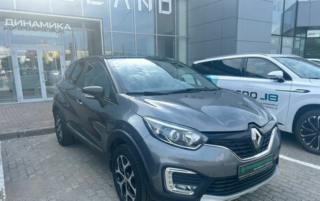 Renault Kaptur I рестайлинг, 2018 год, 1 821 000 рублей, 3 фотография