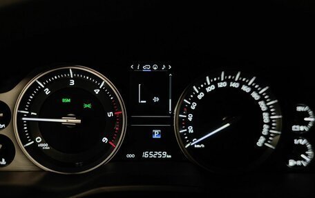 Toyota Land Cruiser 200, 2018 год, 5 199 000 рублей, 13 фотография